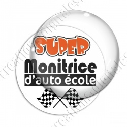 Image digitale - Super monitrice d'auto école