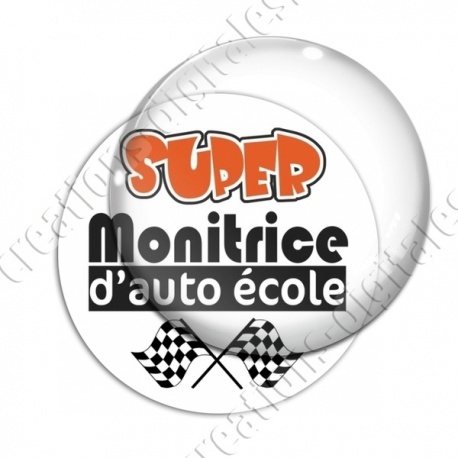 Image digitale - Super monitrice d'auto école