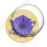 Image digitale - Fleur violette fond jaune