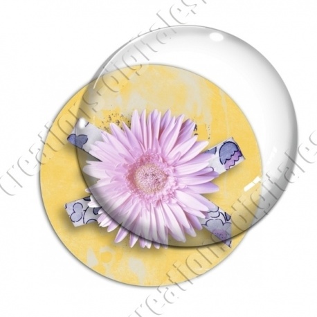 Image digitale - Fleur rose fond jaune