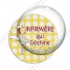 Image digitale - Infirmière qui déchire