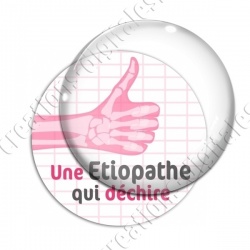 Image digitale - Une etiopathe qui déchire