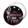 Image digitale - Animatrice au top - fond noir texte rose