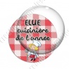 Image digitale - Elue cuisinière - Fond rouge