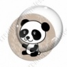 Image digitale - Panda assis de côté  - fond bambou marron