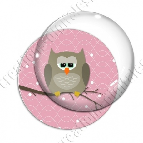 Image digitale - Hibou brun sur fond rose